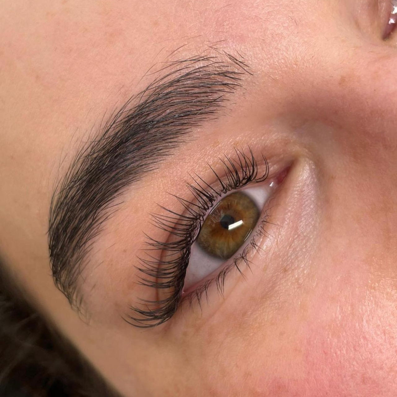 1D Classic Eyelash Extensions